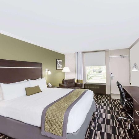Wyndham Garden San Jose Airport Hotel Eksteriør billede