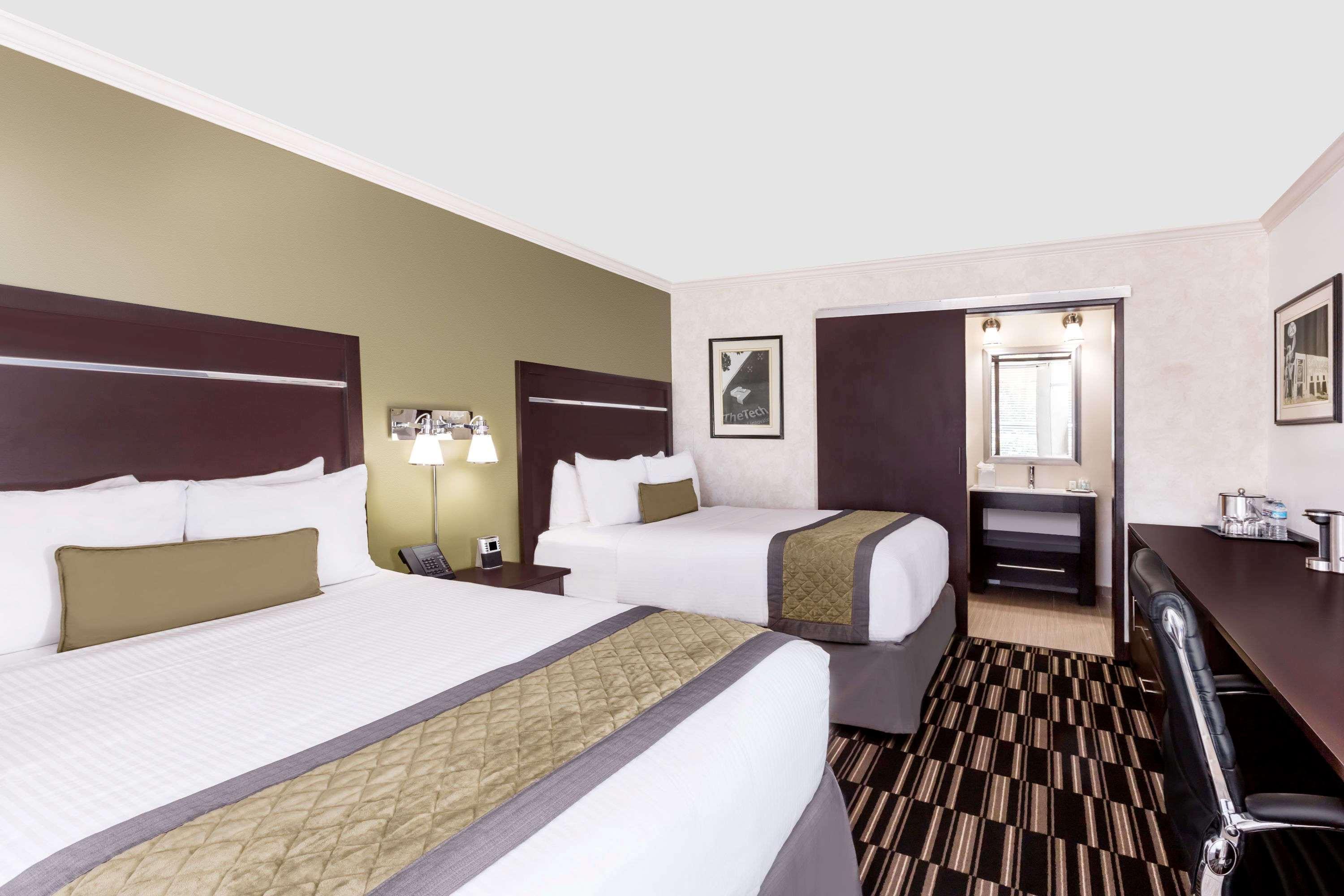Wyndham Garden San Jose Airport Hotel Eksteriør billede